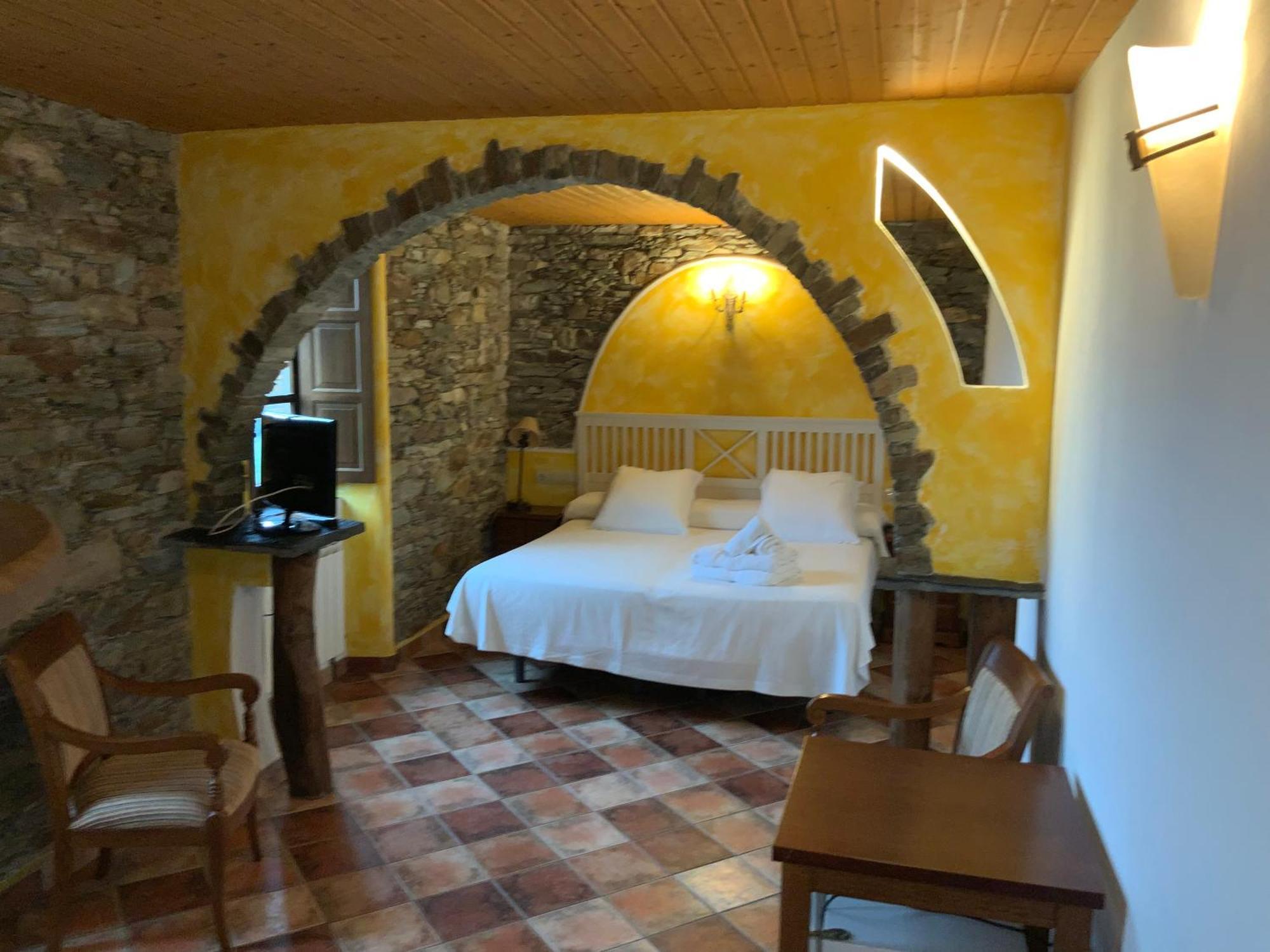 Hotel Y Apartamentos Penarronda Playa Castropol Exteriör bild